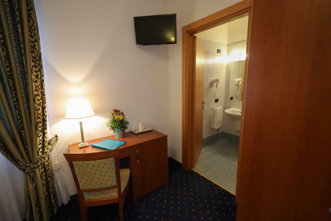 Hotel Da Roberto 拉齐塞 外观 照片