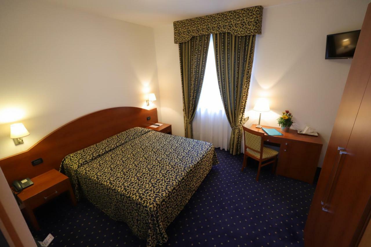 Hotel Da Roberto 拉齐塞 外观 照片