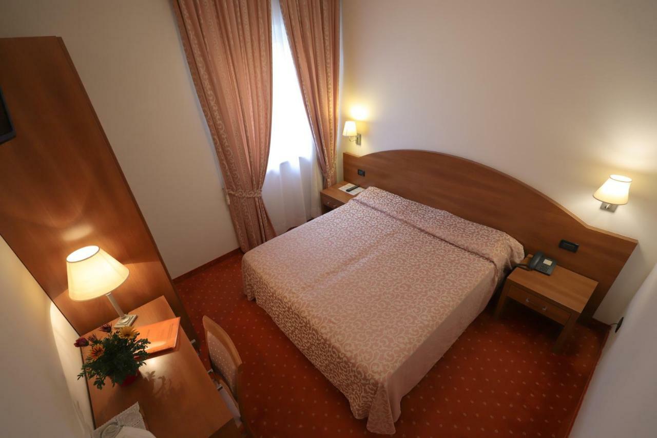 Hotel Da Roberto 拉齐塞 外观 照片