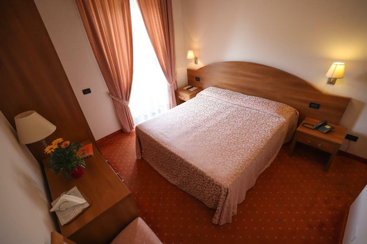 Hotel Da Roberto 拉齐塞 外观 照片