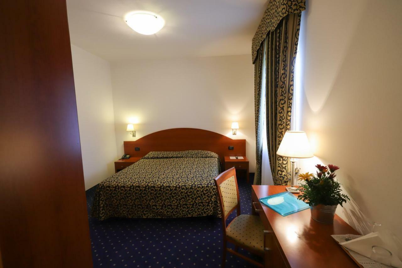 Hotel Da Roberto 拉齐塞 外观 照片