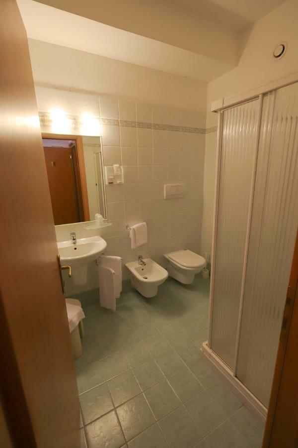 Hotel Da Roberto 拉齐塞 外观 照片