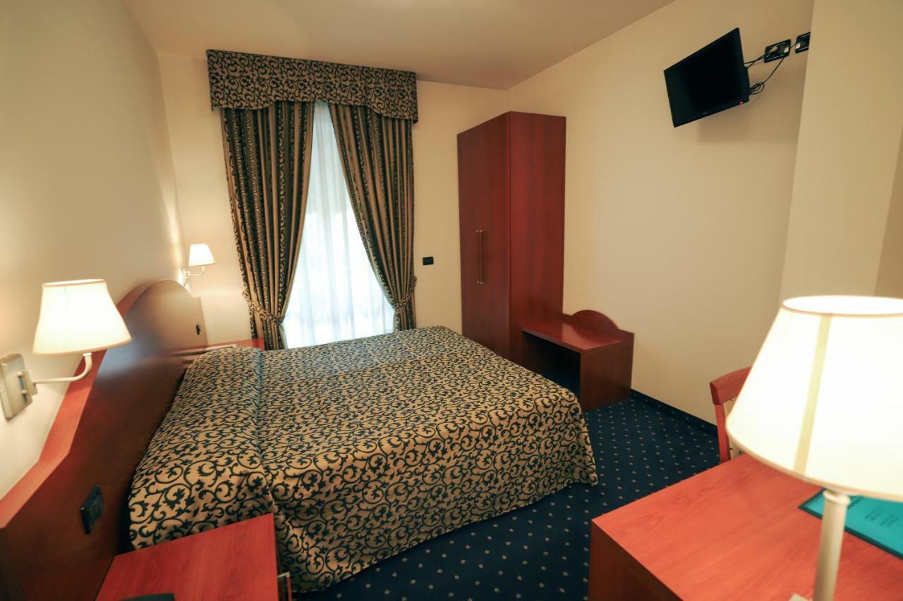 Hotel Da Roberto 拉齐塞 外观 照片